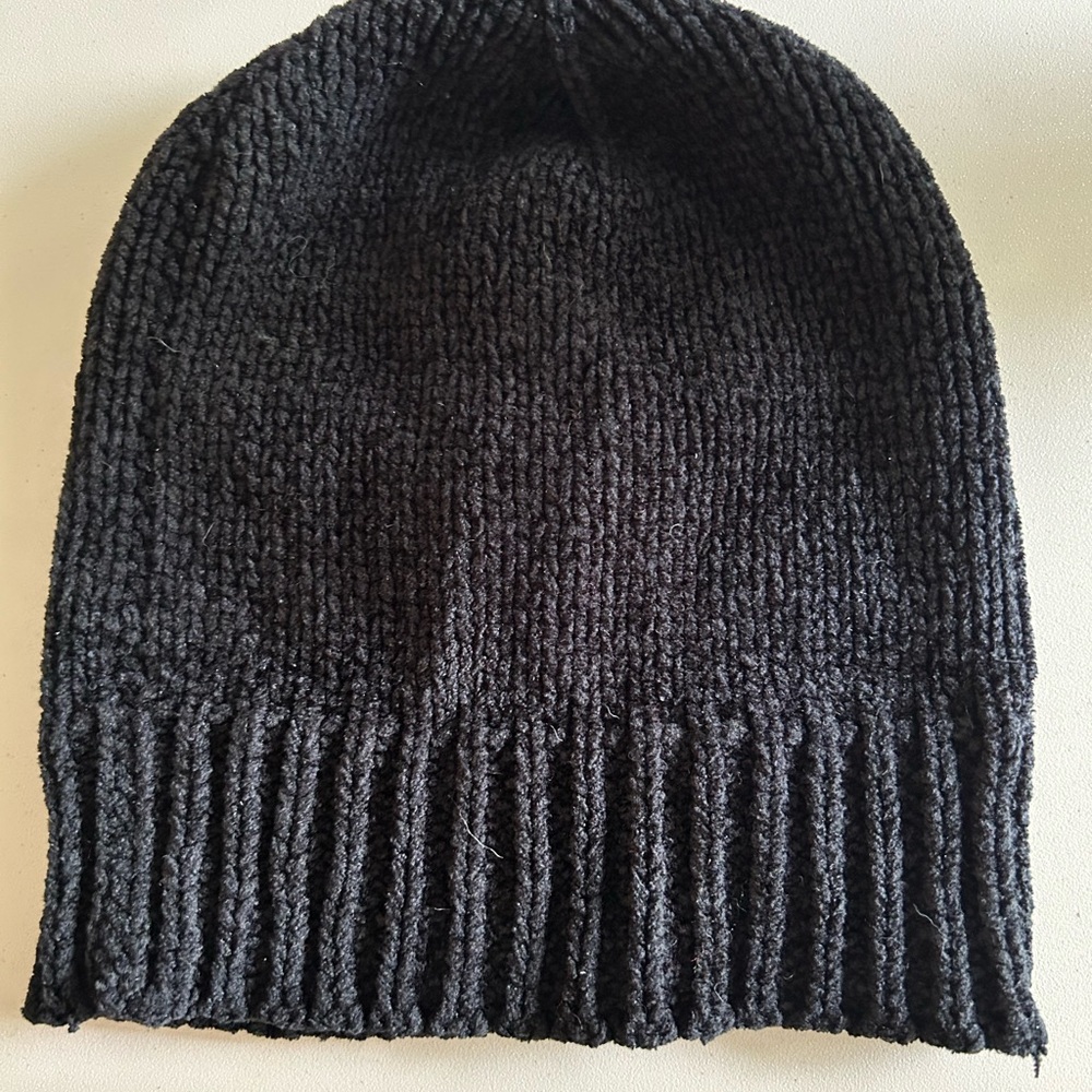 Merona Black Ribbed Knit Beanie